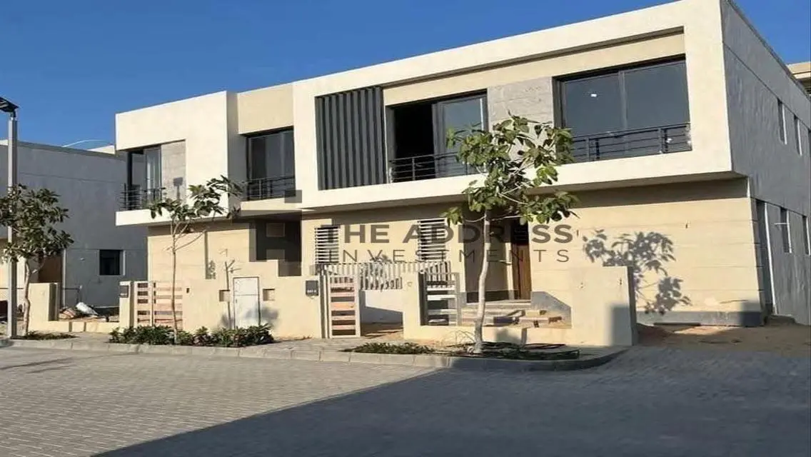 Modern Villa + garden 10% installments 7 years