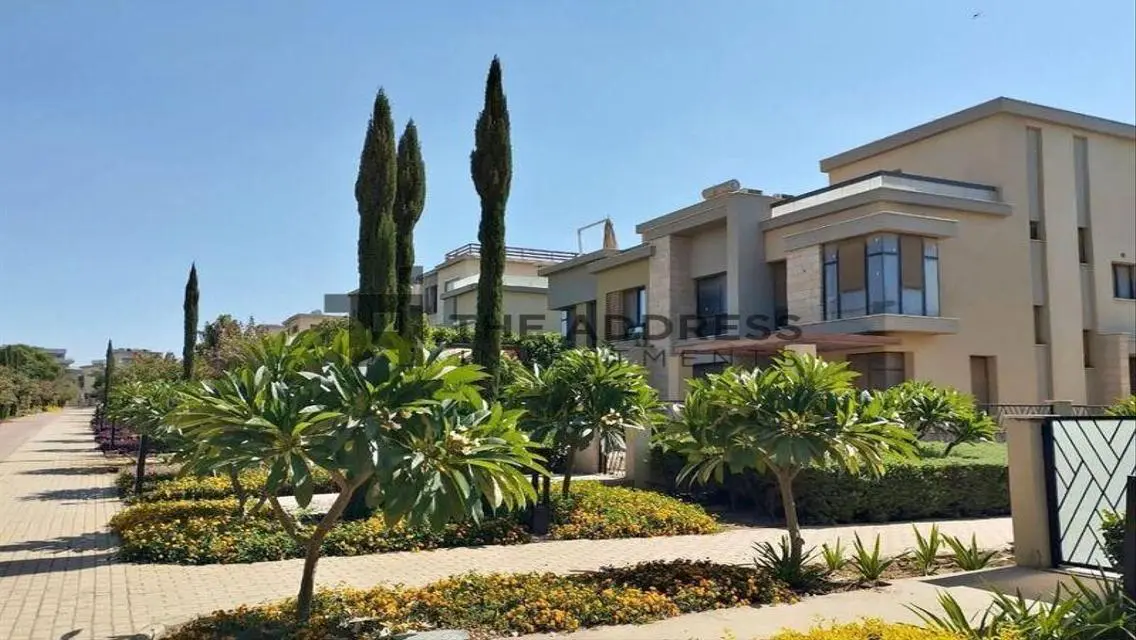 Modern Villa + garden 10% installments 7 years