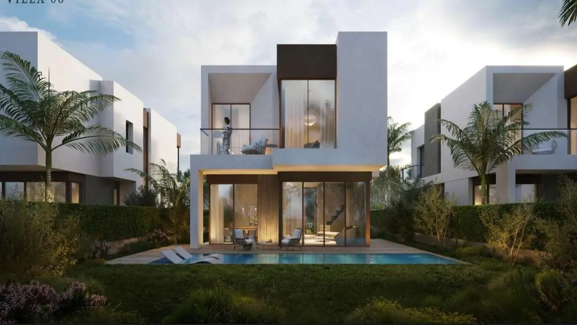 Finished villa with ACs in Solana, with installmen