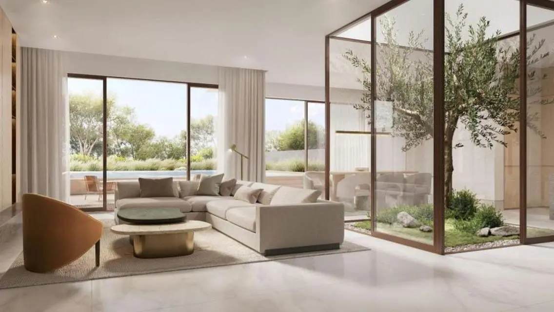 Finished villa with ACs in Solana, with installmen