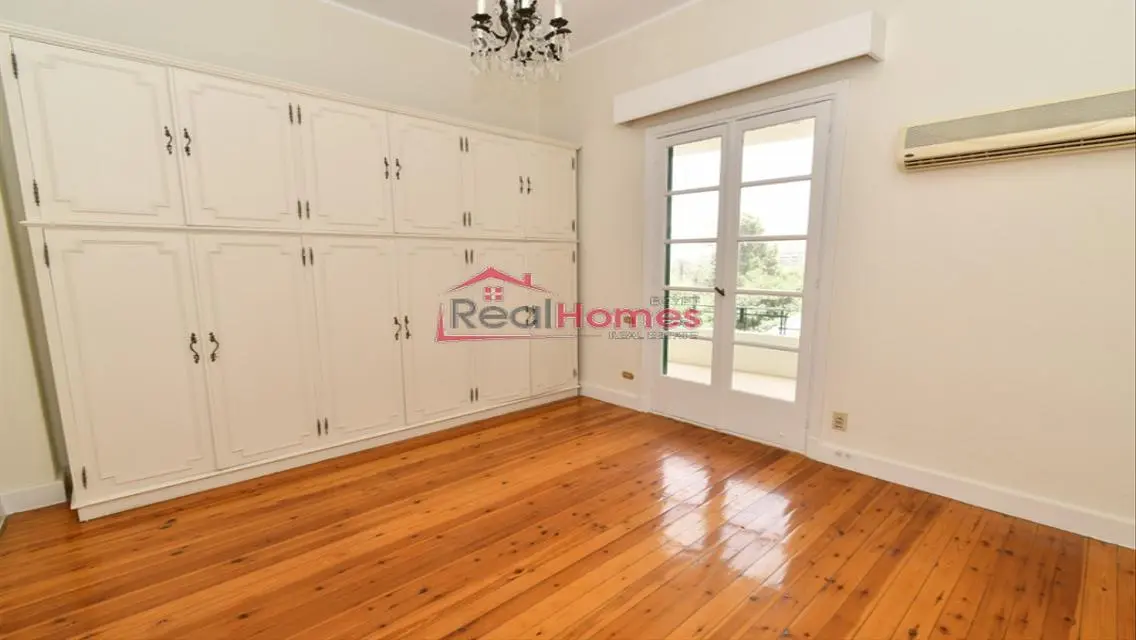 High ceiling nile view apartment for rent