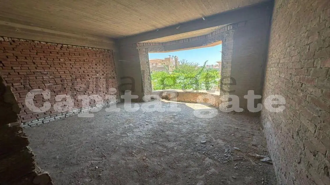 Luxury Villa for Sale in Prime Location