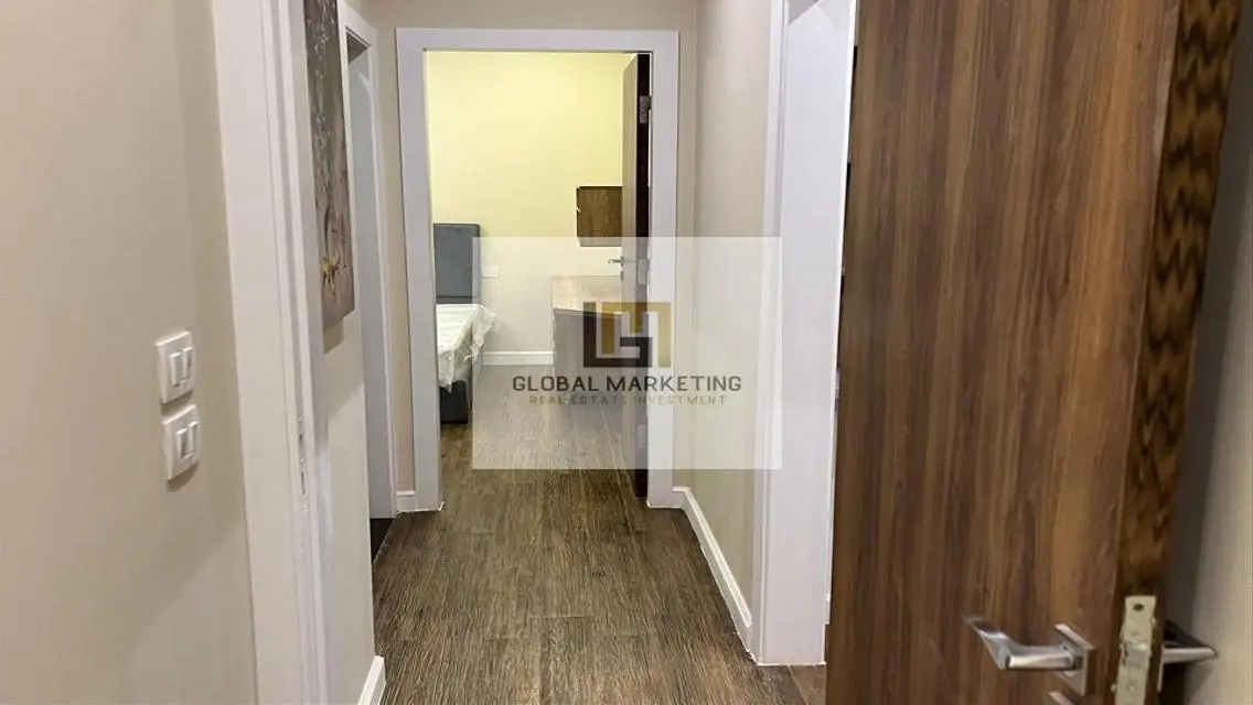 Furnished Apartment-New furniture - in Lake View