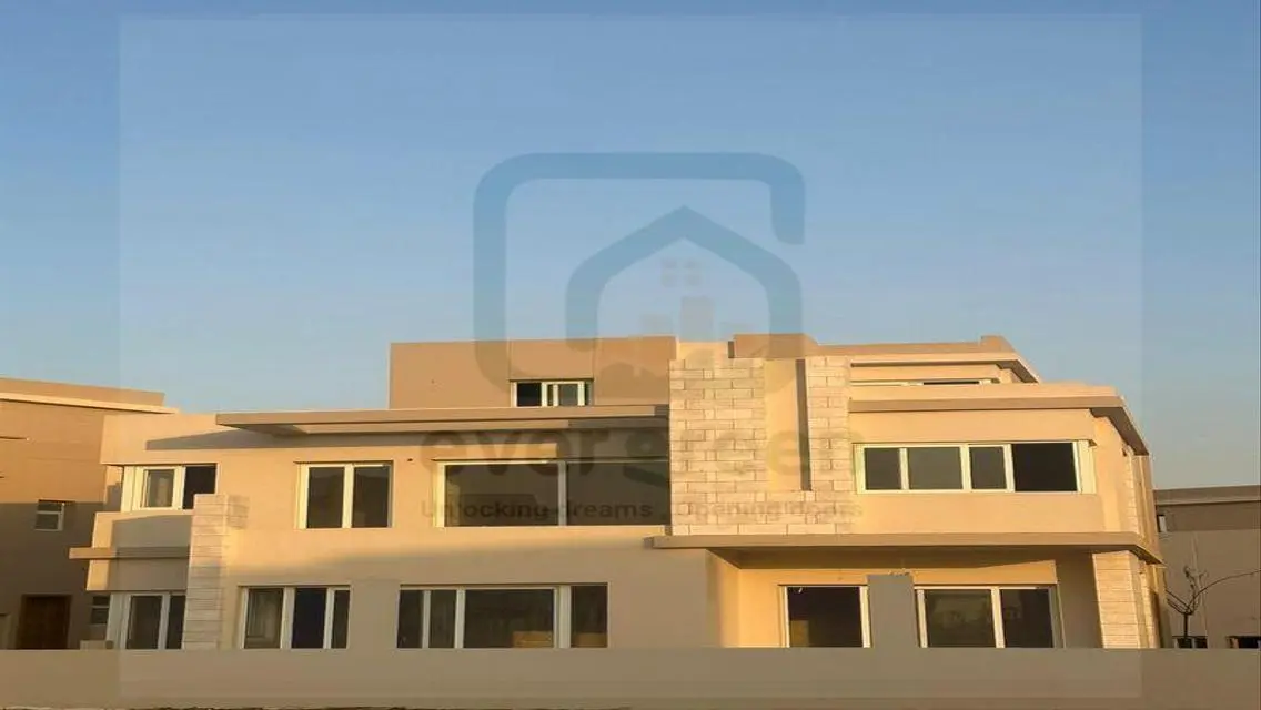 Unique Town House 208 m ReadyToMove in Tawny 10%DP