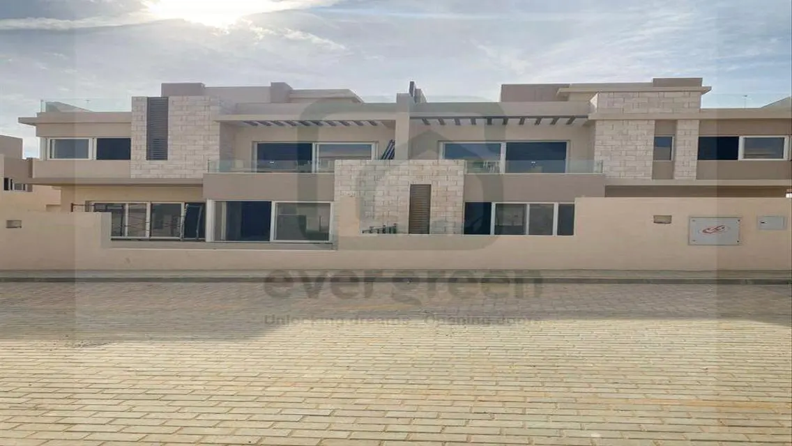 Unique Town House 208 m ReadyToMove in Tawny 10%DP