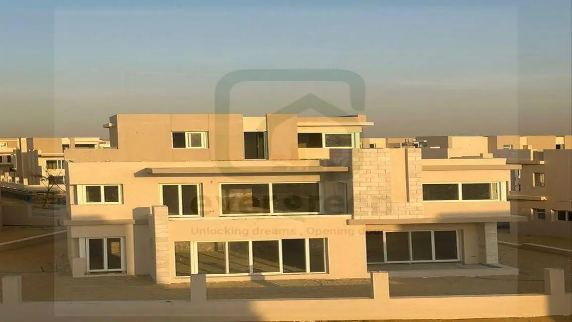 Unique Town House 208 m ReadyToMove in Tawny 10%DP