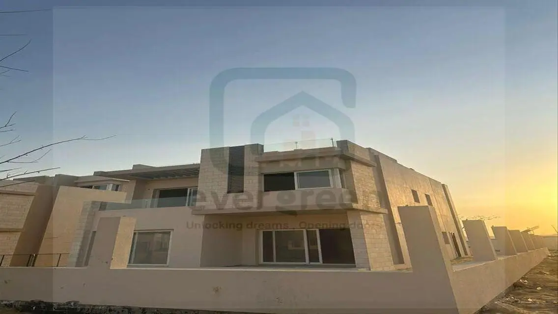 Unique Town House 208 m ReadyToMove in Tawny 10%DP
