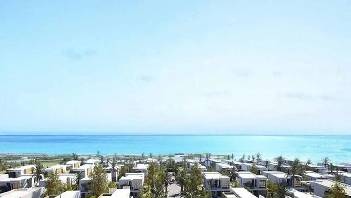 شاليه متشطب قريب جداً من البحر فى أزها بجانب سيشور