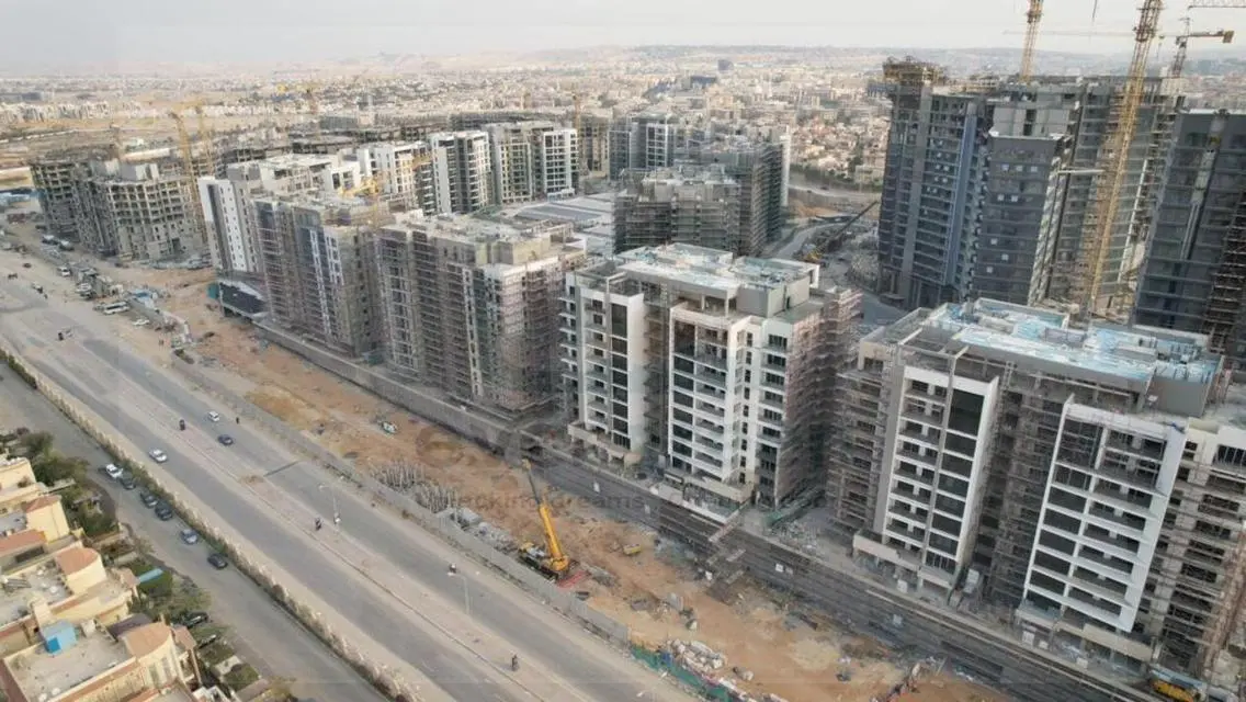 Unique Resale APT 100m Fully Finish+Ac in Zed West