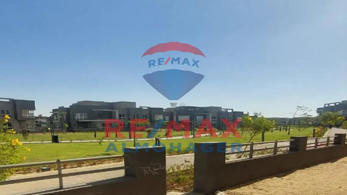 Luxury Apartment for Sale with Spacious Layout and Private Garden