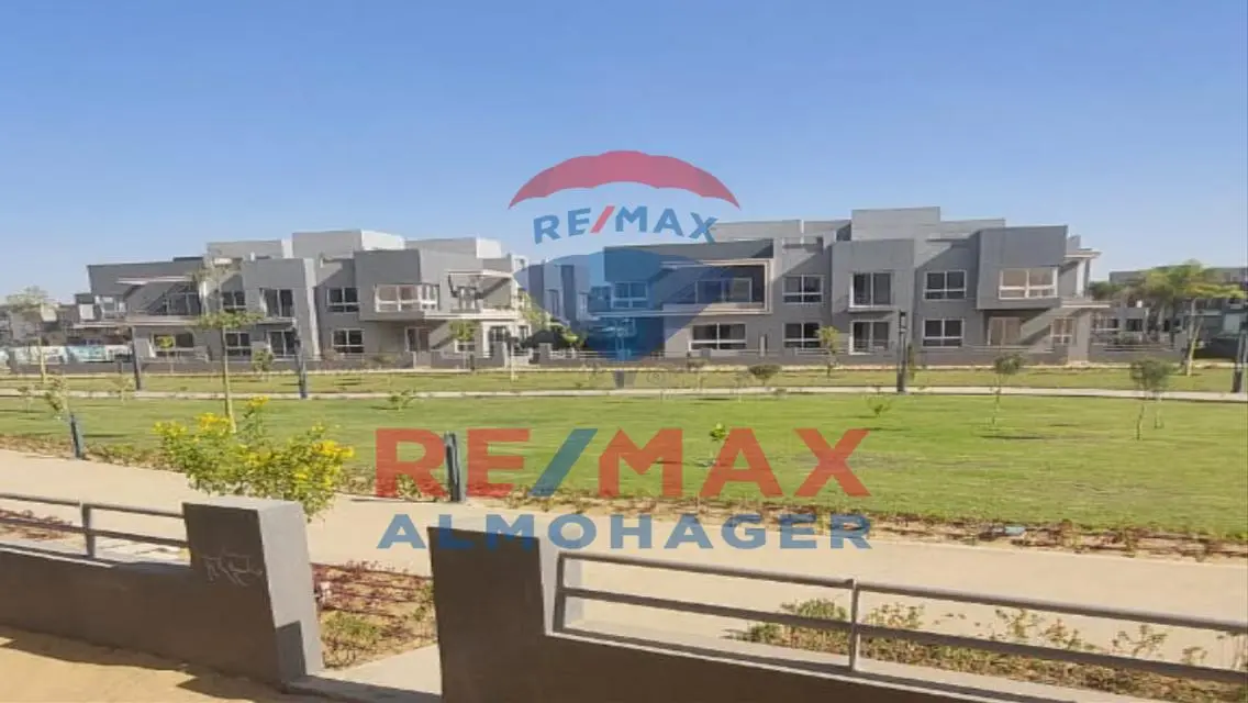 Luxury Apartment for Sale with Spacious Layout and Private Garden