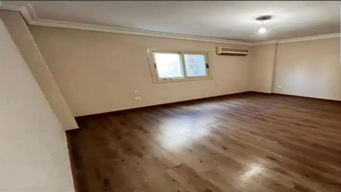 مقر إداري 350م دور اول للإيجار في المهندسين