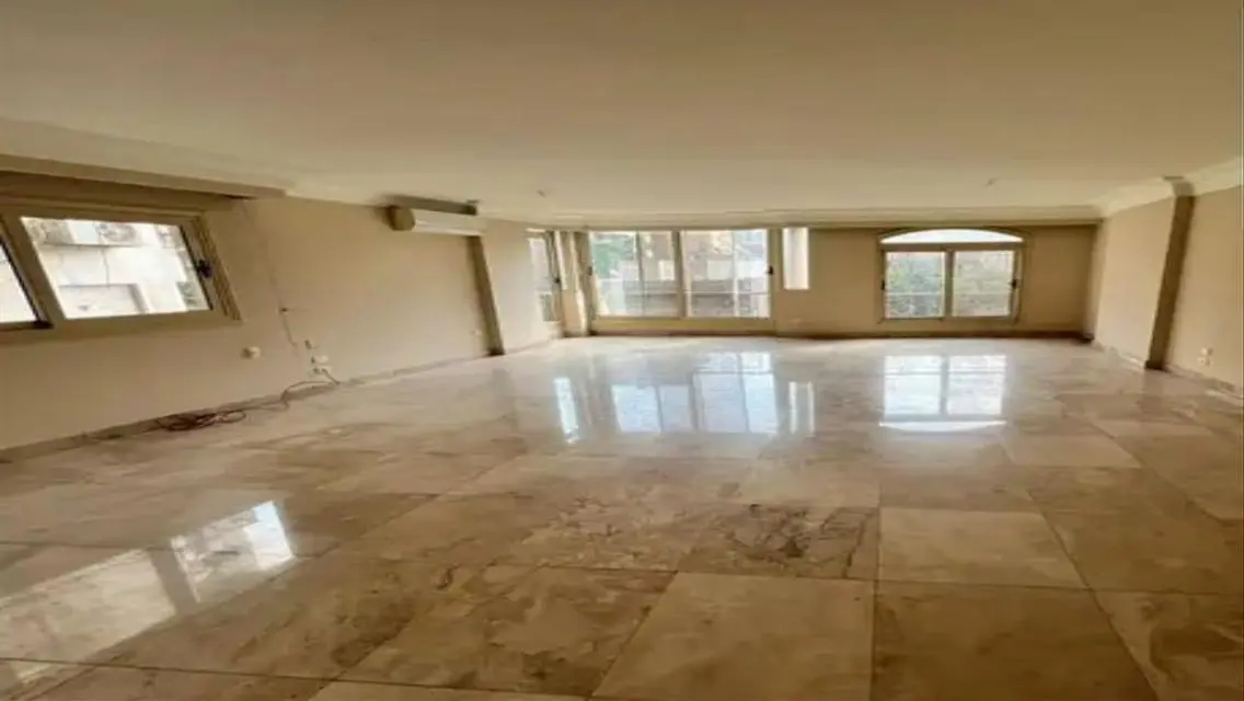 مقر إداري 350م دور اول للإيجار في المهندسين