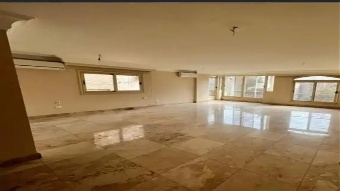 مقر إداري 350م دور اول للإيجار في المهندسين