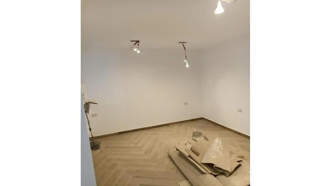Office for rent in luxury admin. building Al Maadi