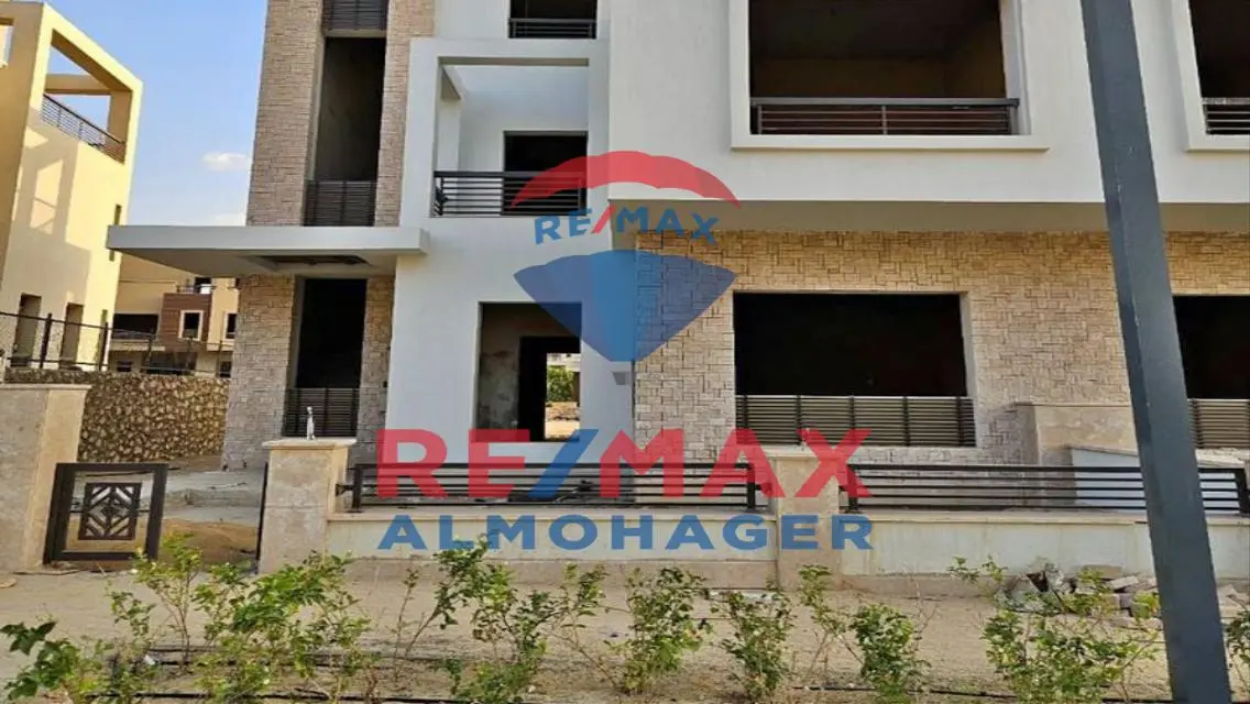 Luxury Apartment for Sale in RW-10