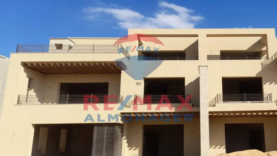 Luxury Apartment for Sale in RW-10