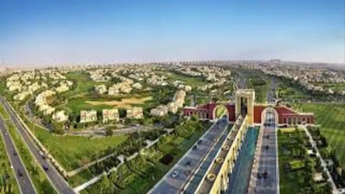 شقة للبيع في مدينتي B8 دور تاني 127م حجز قديم 2023