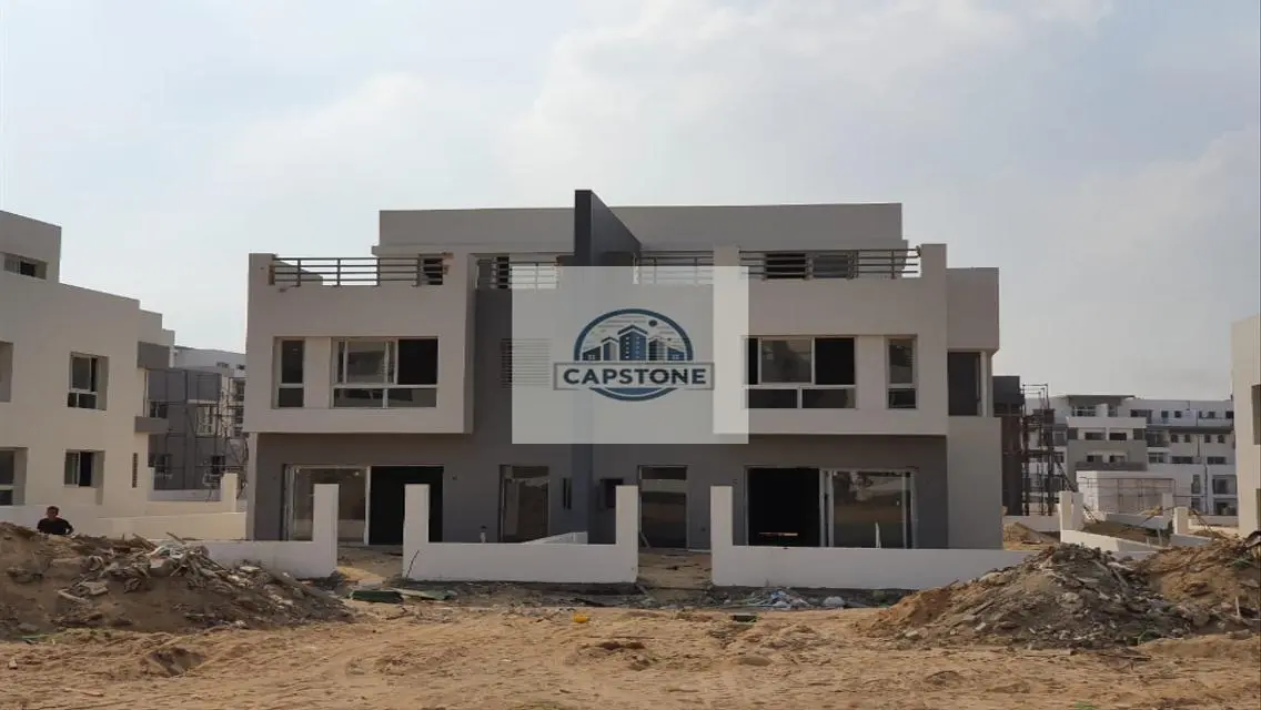 For Sale villa in new Cairo  5% over 10 Years