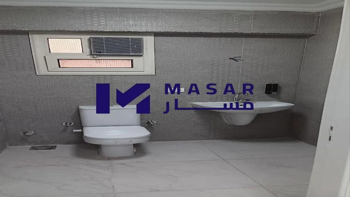 Administrative units for rent in Al-Horreya Street