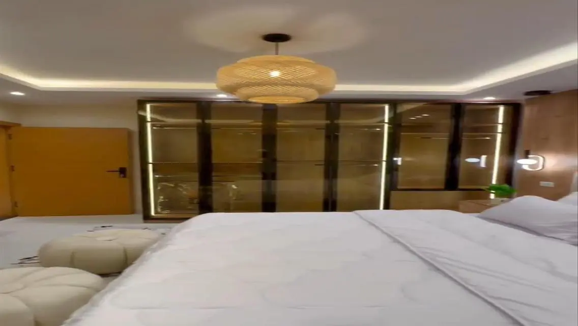 شقه للبيع بشارع سوريا الرءيسي في المهندسين بالفرش