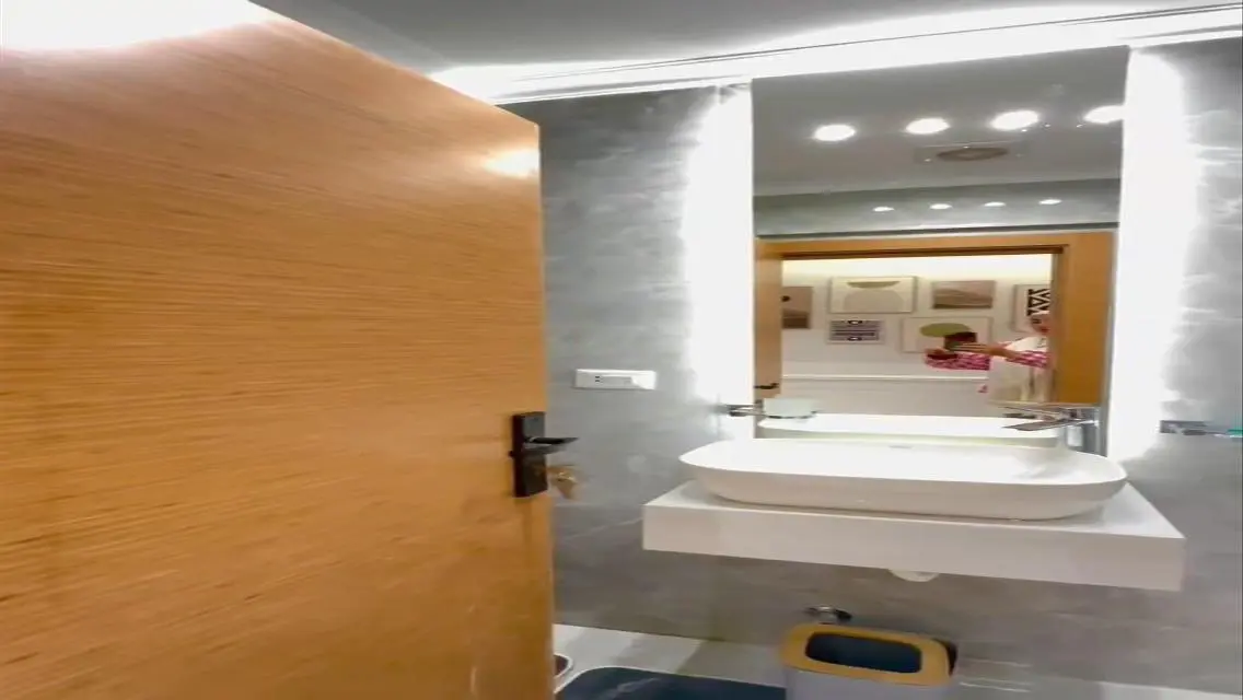 شقه للبيع بشارع سوريا الرءيسي في المهندسين بالفرش