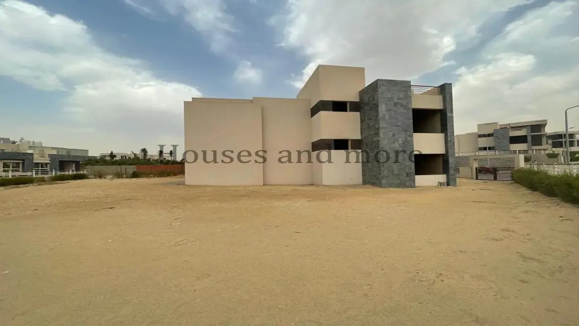 Twin house for sale in Karma 4 El Sheikh Zayed