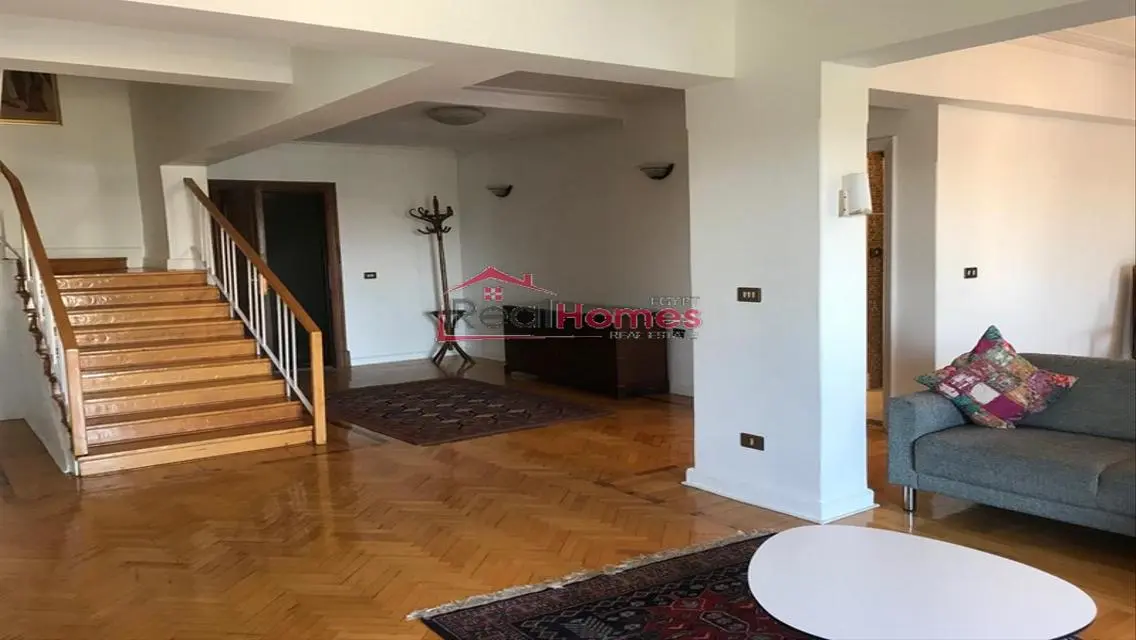 Fully furnished duplex with terrace for rent