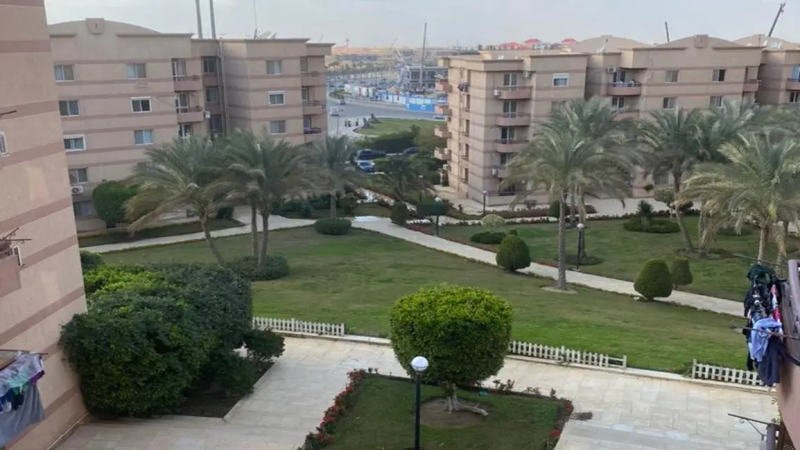 Apartment For Sale160m In Phase4 With Kitchen