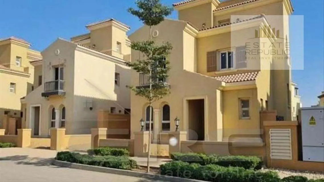 Stunning Villa for Sale with Lake View