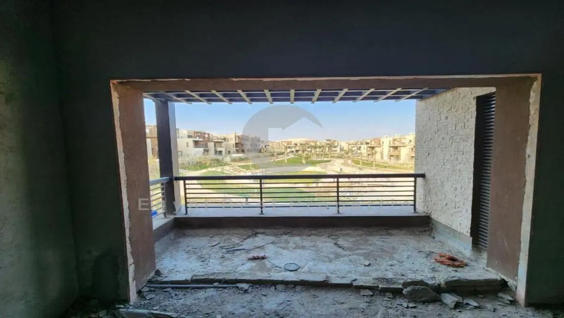 تاون هاوس في ويست ريدج  بسعر مميز جدا