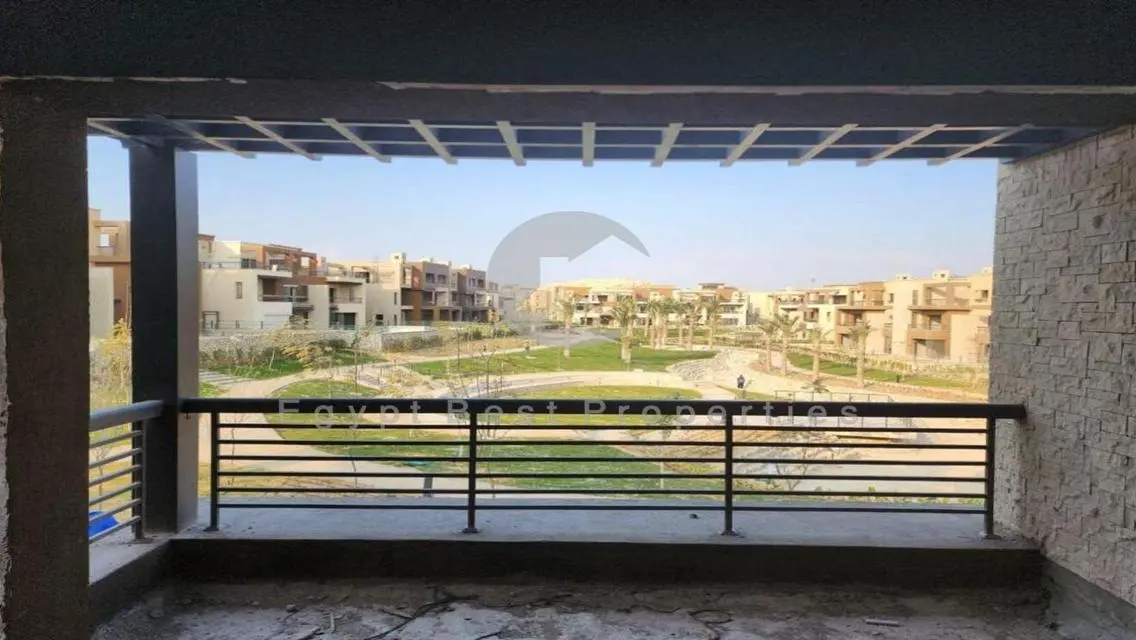 تاون هاوس في ويست ريدج  بسعر مميز جدا