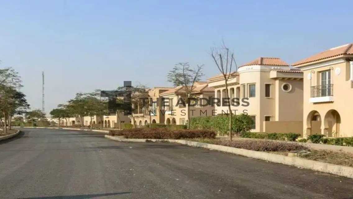 فيلا فاخرة ذات 5 غرف نوم للبيع بسعر مغري