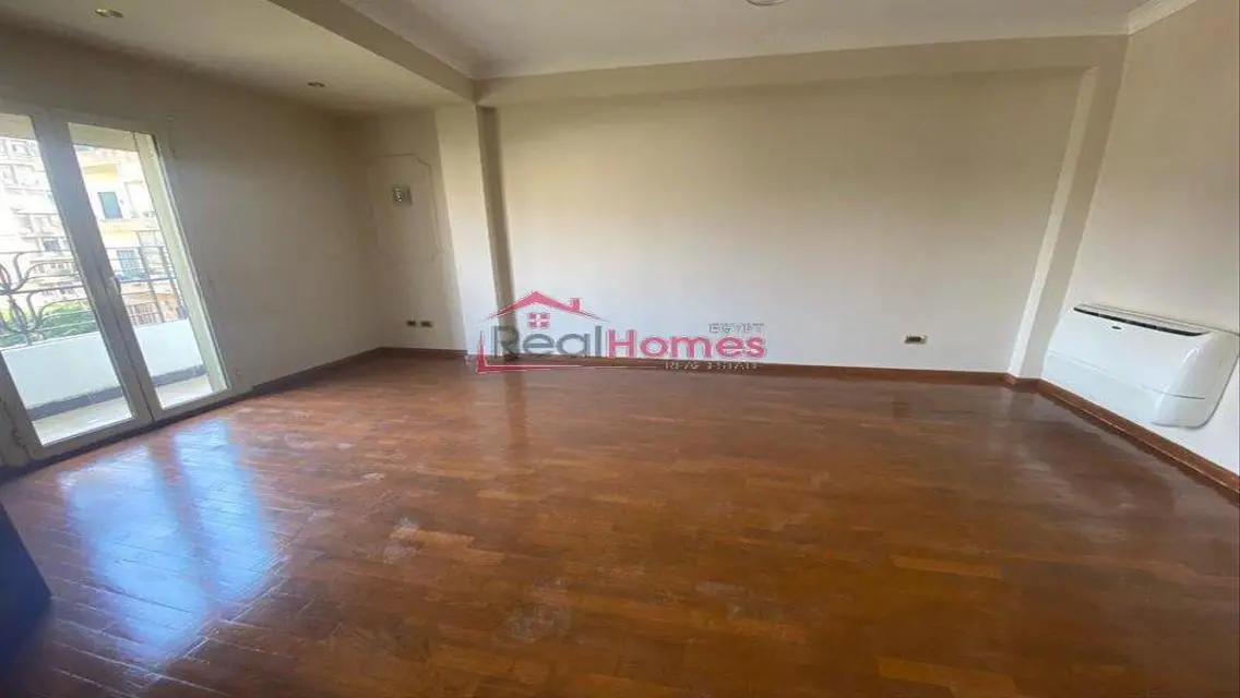 Bright high end finishing office for rent