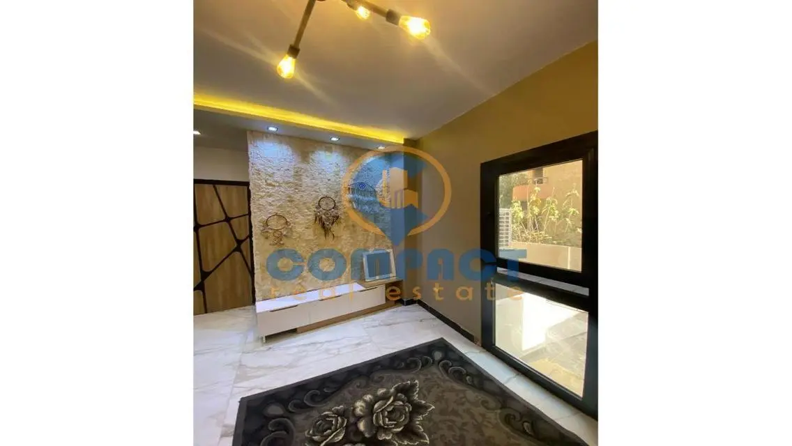 أرضي مرتفع جاردن ومدخل خاص تشطيبluxury لوكيشن رائع