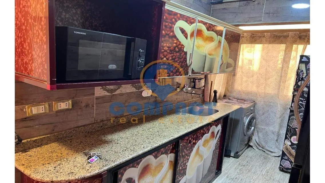 فيو مفتوح رائع لوكيشن مميز بتشطيب سوبر لوكس بالفرش