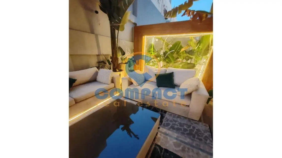 ارضى بحديقة ومدخل خاص فرشluxury لوكيشن وسعر مميز