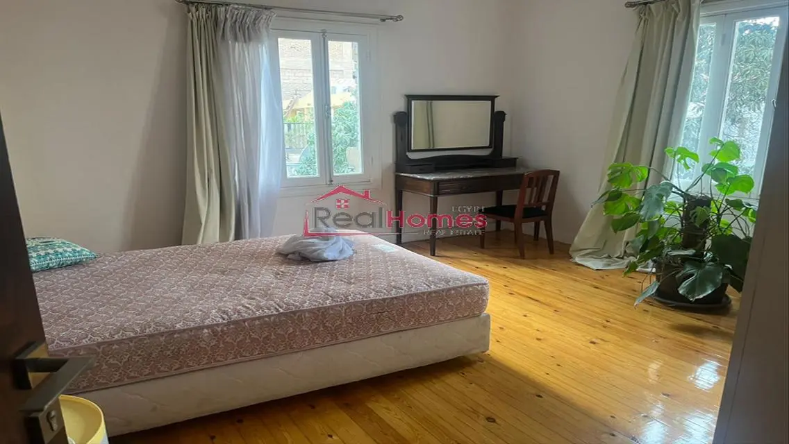 Bright high ceiling furnished apartment for rent