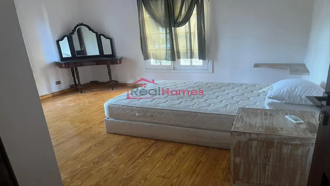 Bright high ceiling furnished apartment for rent