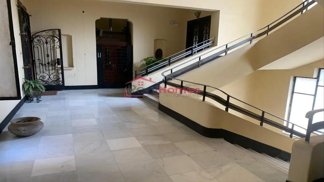 Apartment with terrace garden view unique building