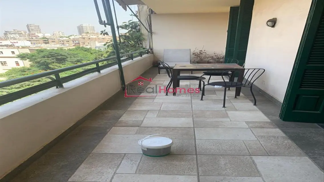 Apartment with terrace garden view unique building