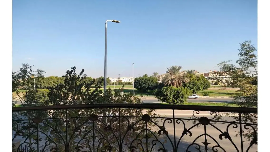شقة فاخرة 240 متر مع إطلالة مميزة