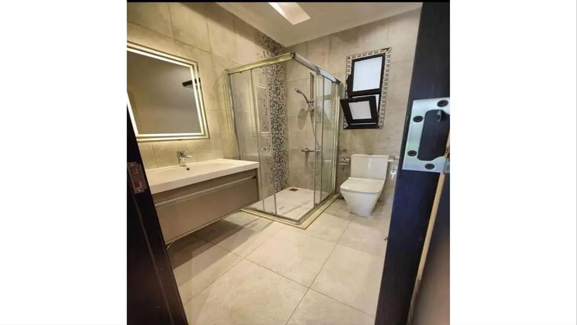 Apartment for rent in Westown Beverly Hills,