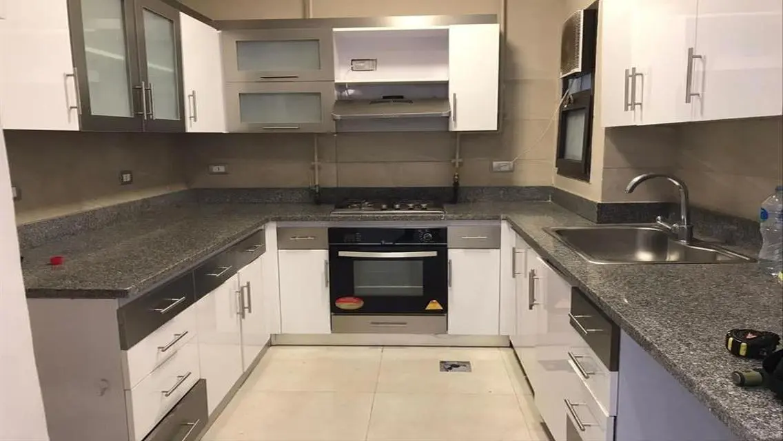 Apartment for rent in Westown Beverly Hills,