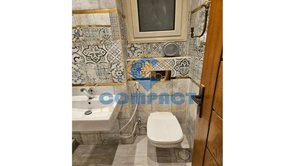 اول سكن بفيو رائع ولوكيشن ممتاز بتشطيب سوبر لوكس