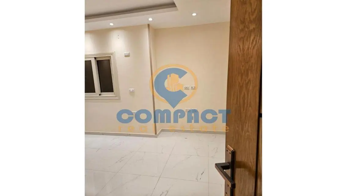 اول سكن بفيو رائع ولوكيشن ممتاز بتشطيب سوبر لوكس