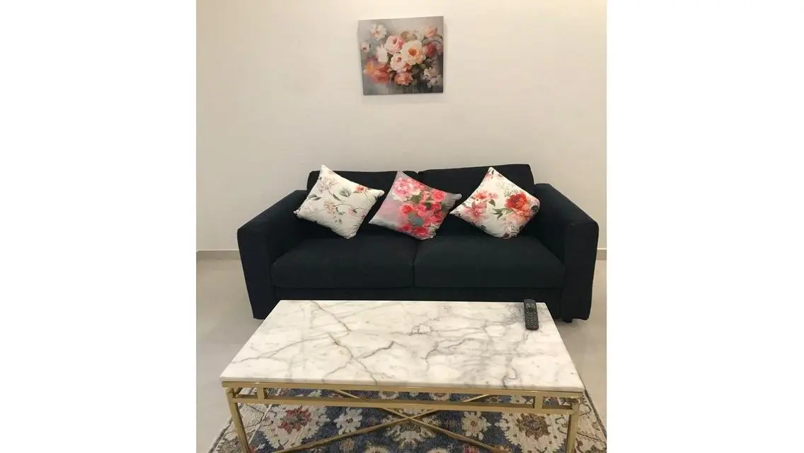 Ground floor with private garden, 2 rooms