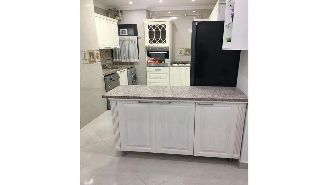 Ground floor with private garden, 2 rooms