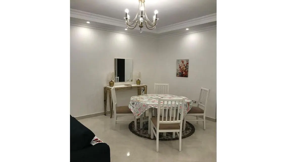 Ground floor with private garden, 2 rooms
