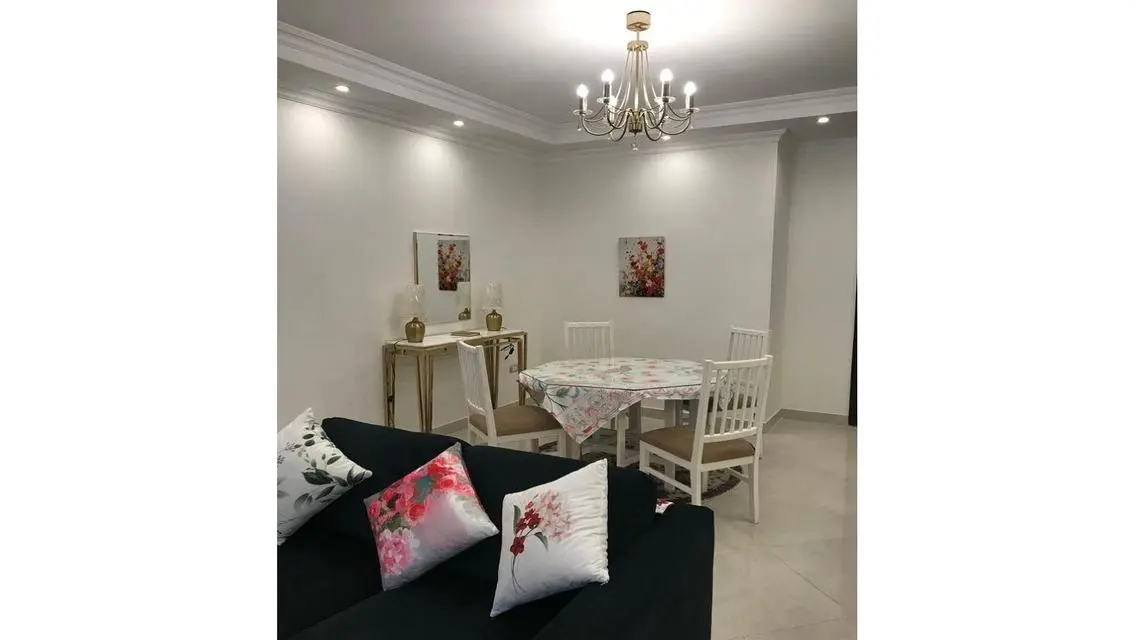 Ground floor with private garden, 2 rooms